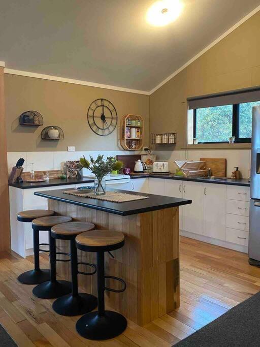 Great Lakes Wilderness Three Bedroom Home Miena Екстериор снимка
